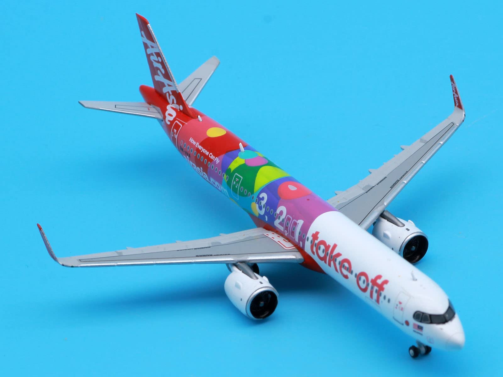 Amazon.com: JC Wings 1:400 XX4249 Air Asia 321 Take Off Livery