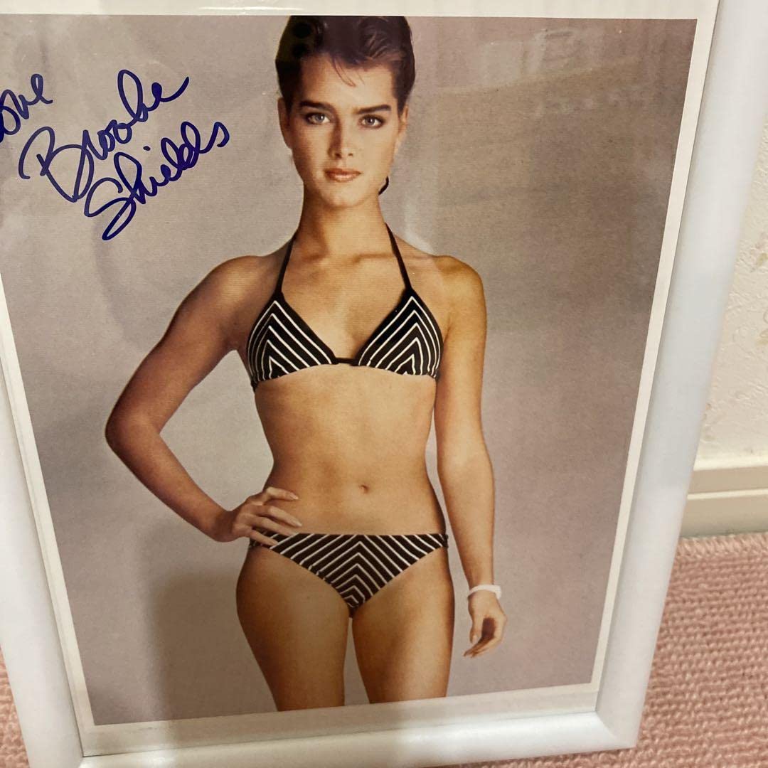 Amazon.co.jp: 超美貌 ブルックシールズ 写真 海外限定 直筆サイン入り