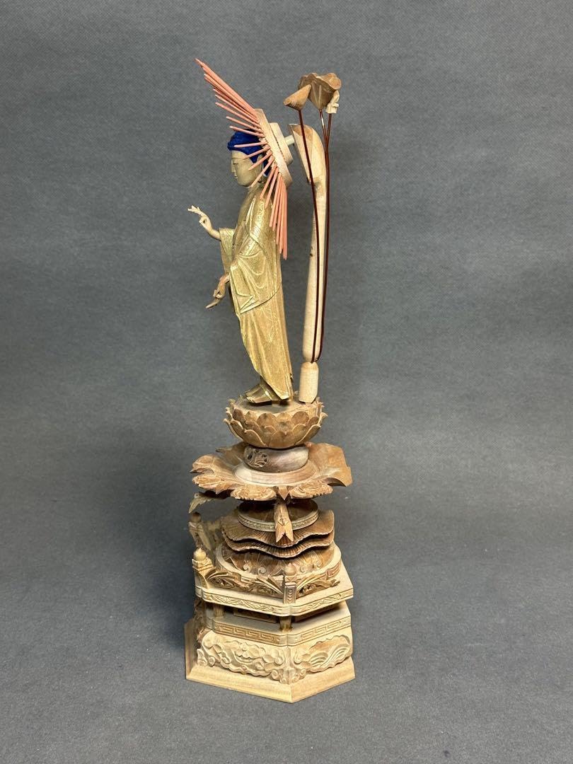 Amazon.co.jp: 白檀 金泥書 丹型阿弥陀如来 4.5寸 六角ケマン台 木彫り