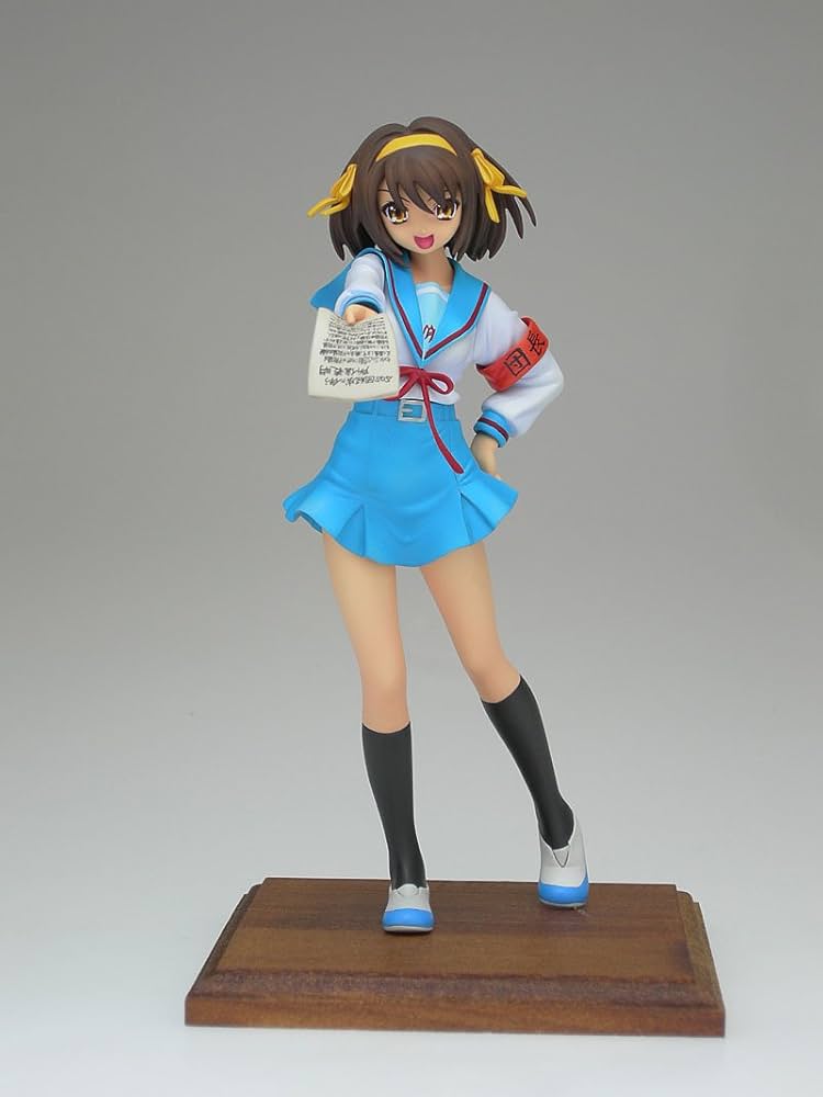 Amazon.co.jp: 涼宮ハルヒの憂鬱 涼宮ハルヒ 制服Ver. (1/10スケール