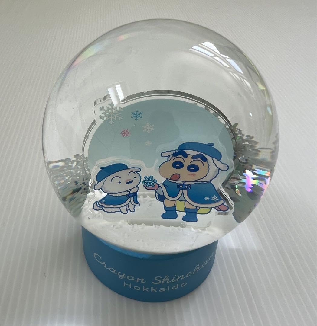 Amazon.co.jp: しんちゃん 千歳空港限定 スノードーム 北海道限定