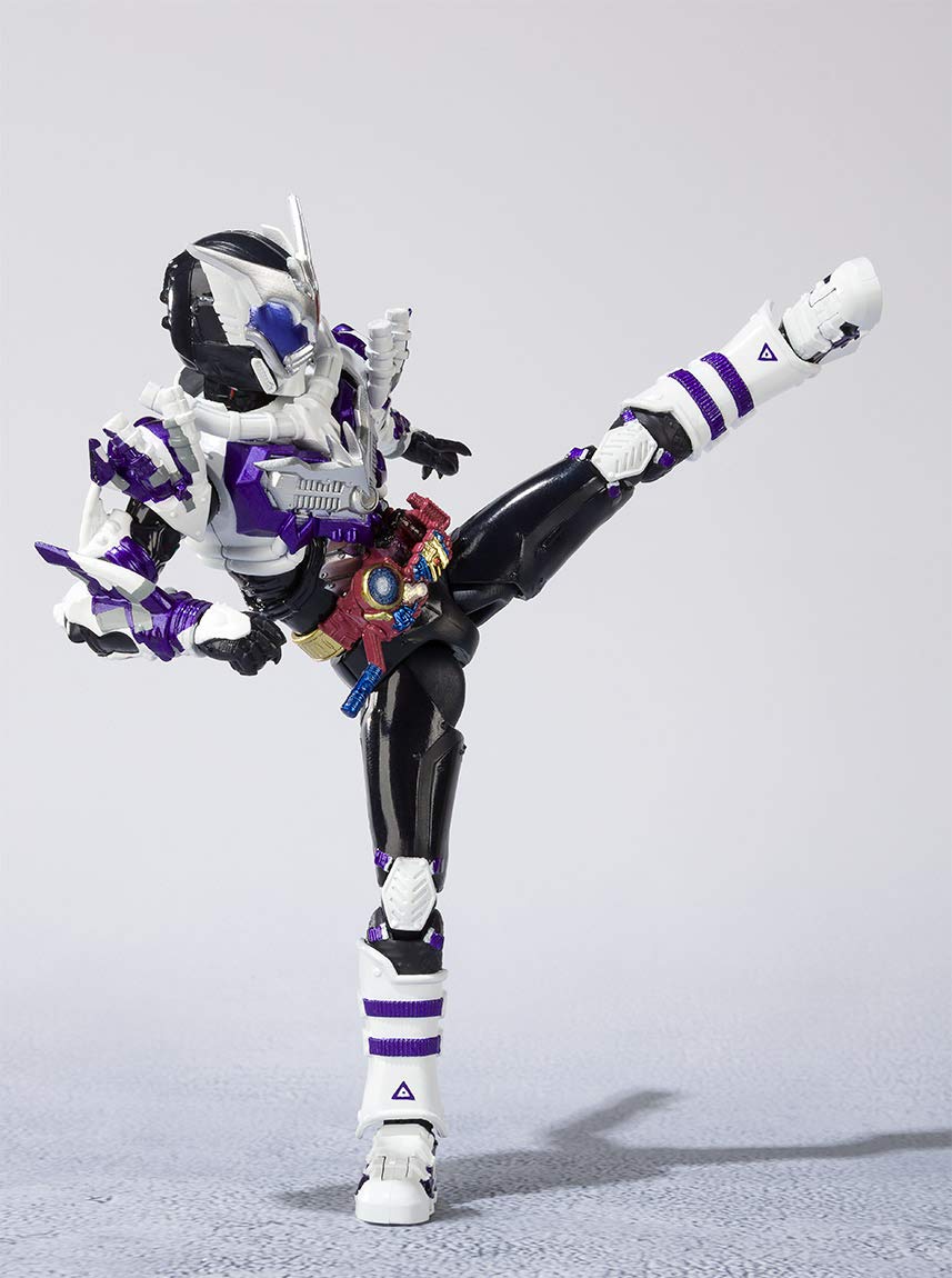 Amazon.co.jp: バンダイ S.H.Figuarts 仮面ライダービルド 仮面