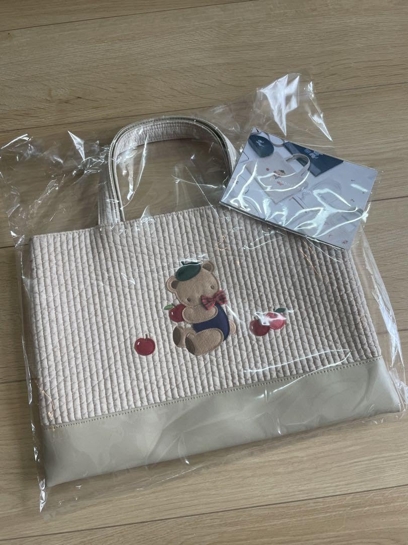 Amazon.co.jp: ファミリア バッグ かばん ピオヌンナル ミルク MILK