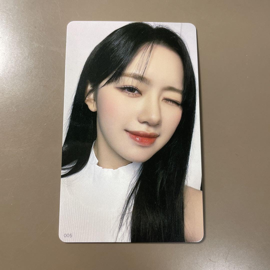 Amazon.co.jp: ME:I ミーアイ ME:ICONIC トレカ 加藤心 こころ : おもちゃ