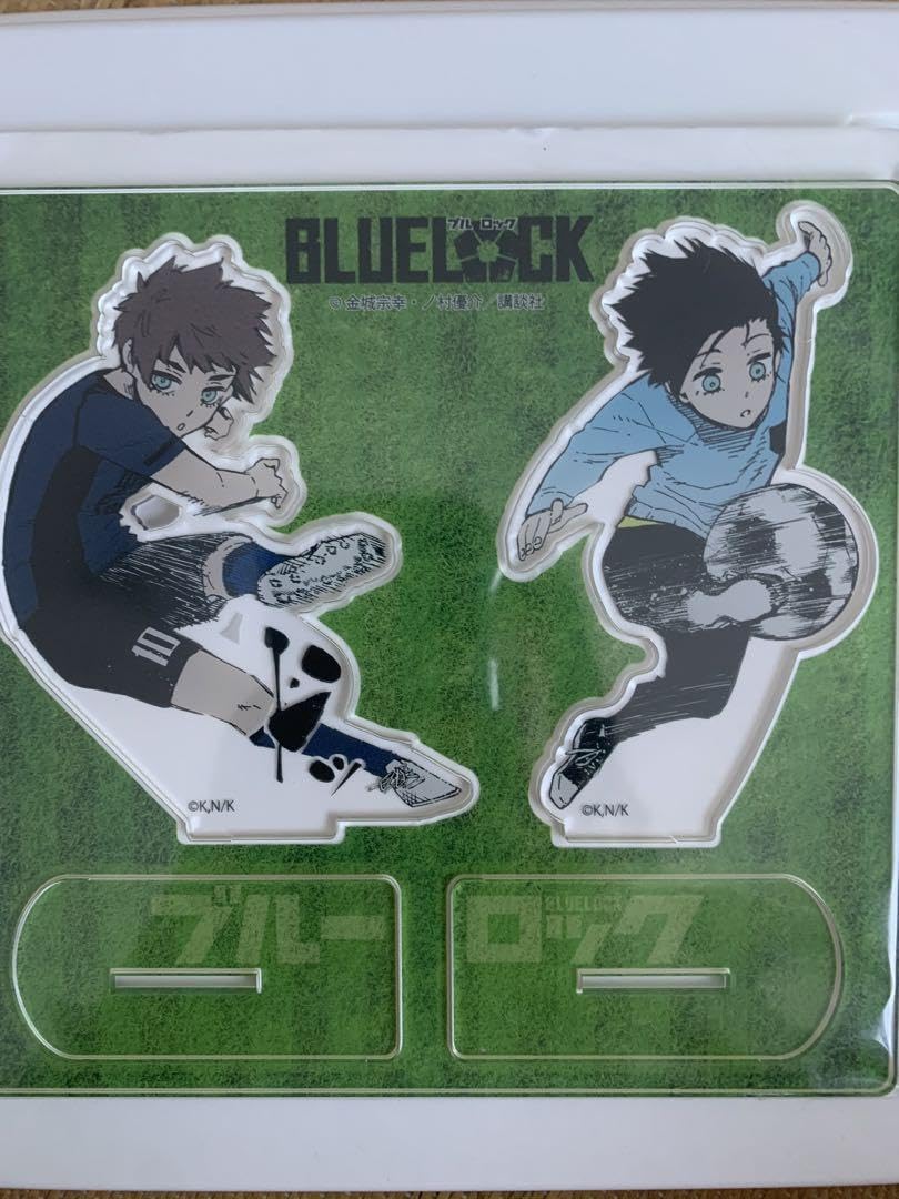 Amazon.co.jp: ブルーロック アクリルスタンド 幼少期 糸師冴 糸師凛