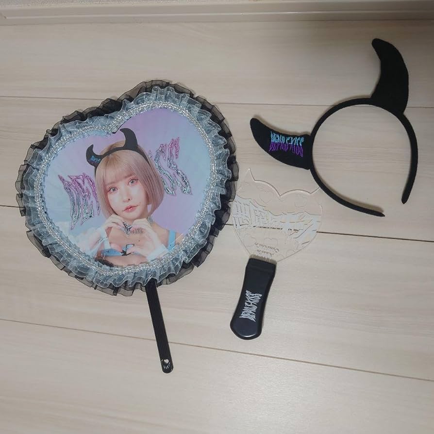 Amazon.co.jp: 悪魔のキッス ライブグッズ うちわ ペンライト