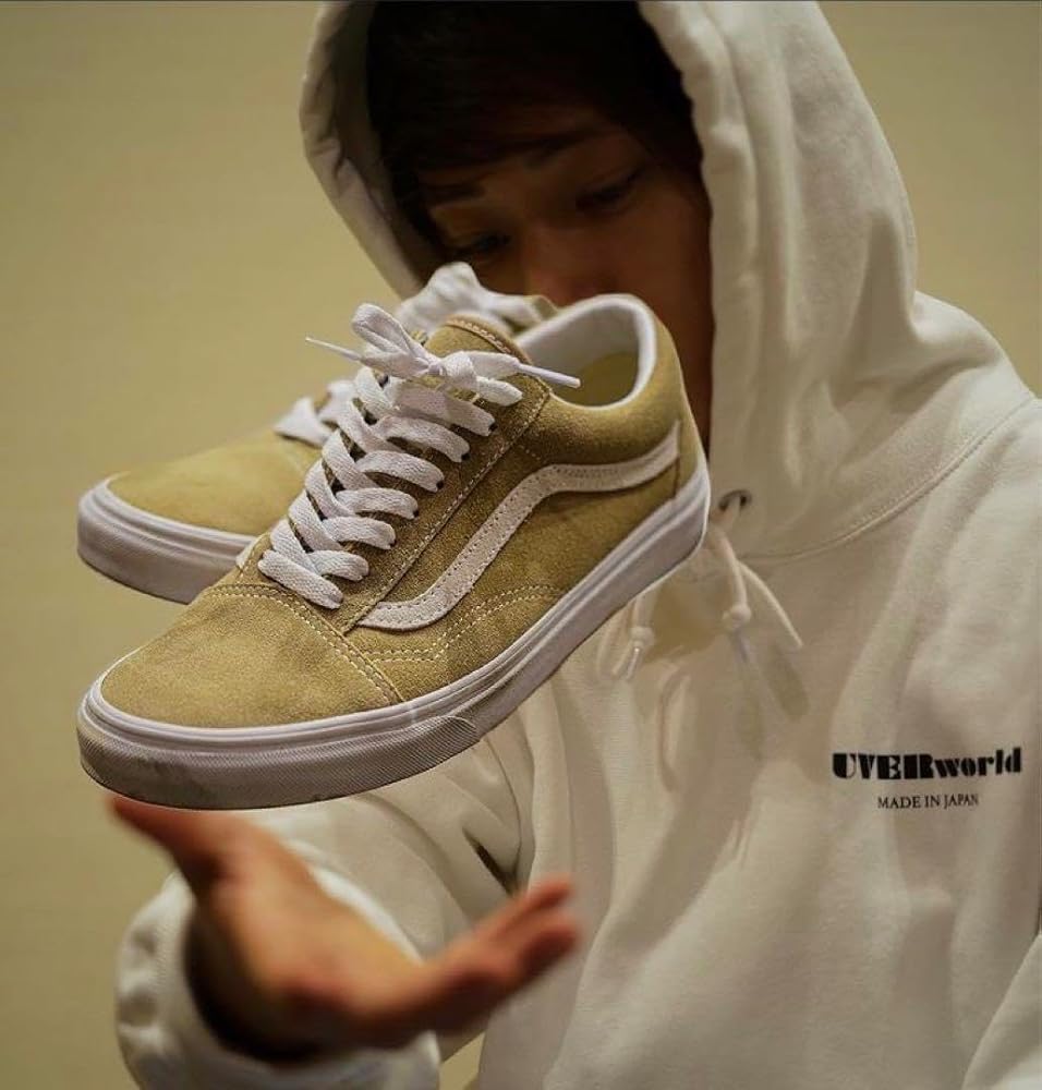 Amazon.co.jp: UVERworld MADE IN JAPAN パーカー ホワイト XLサイズ