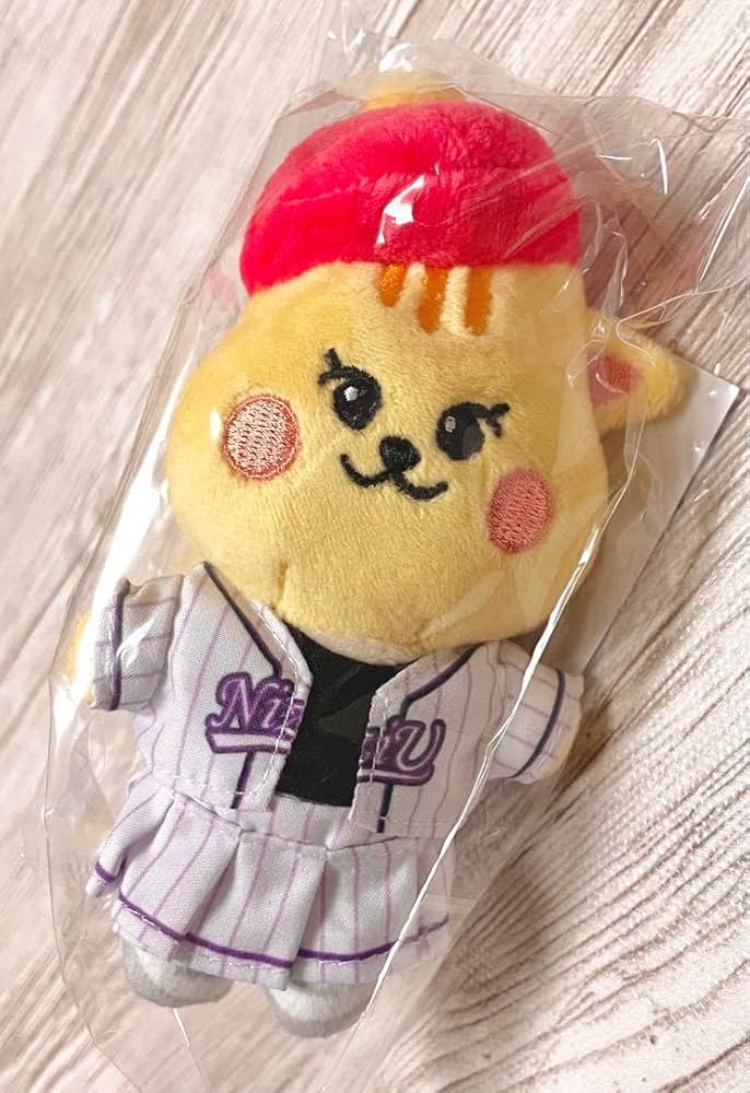 Amazon.co.jp: 未 NiziU Nizoo リチュ バッグチャーム 1周年