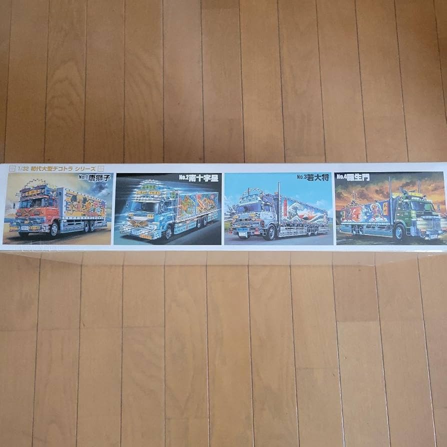 Amazon.co.jp: 爆走野郎 初代大型デコトラ 羅生門 1/32 : おもちゃ