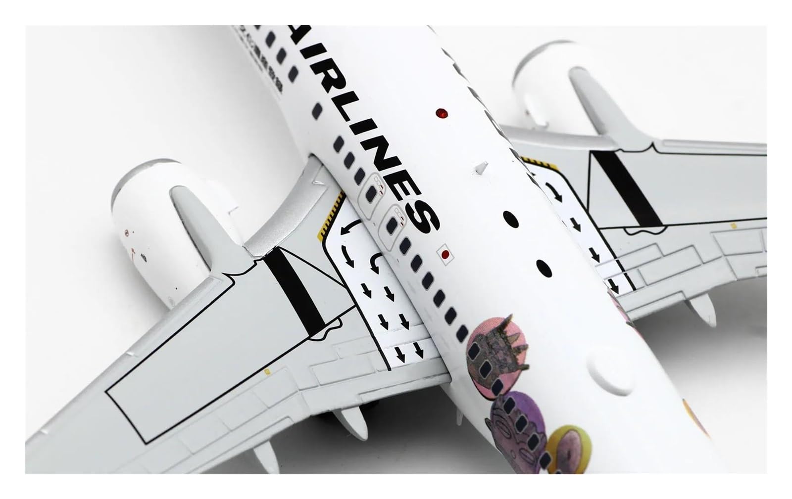 Amazon | 飛行機 模型 完成品 1:200 日本航空 JAL ボーイング B737-800