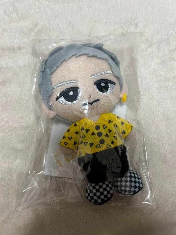 Amazon.co.jp: Snow Man 岩本照 すのチルぶら下がりシリーズ