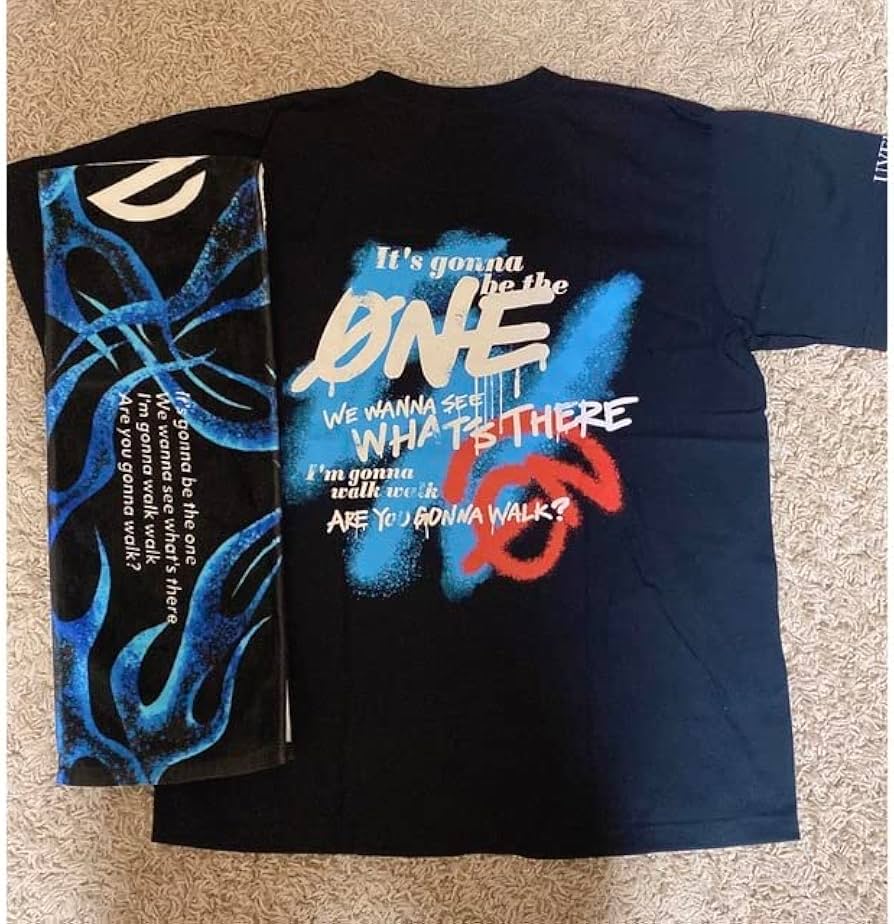 Amazon.co.jp: UVERworld ライブグッズ Tシャツ&タオルセット ワン