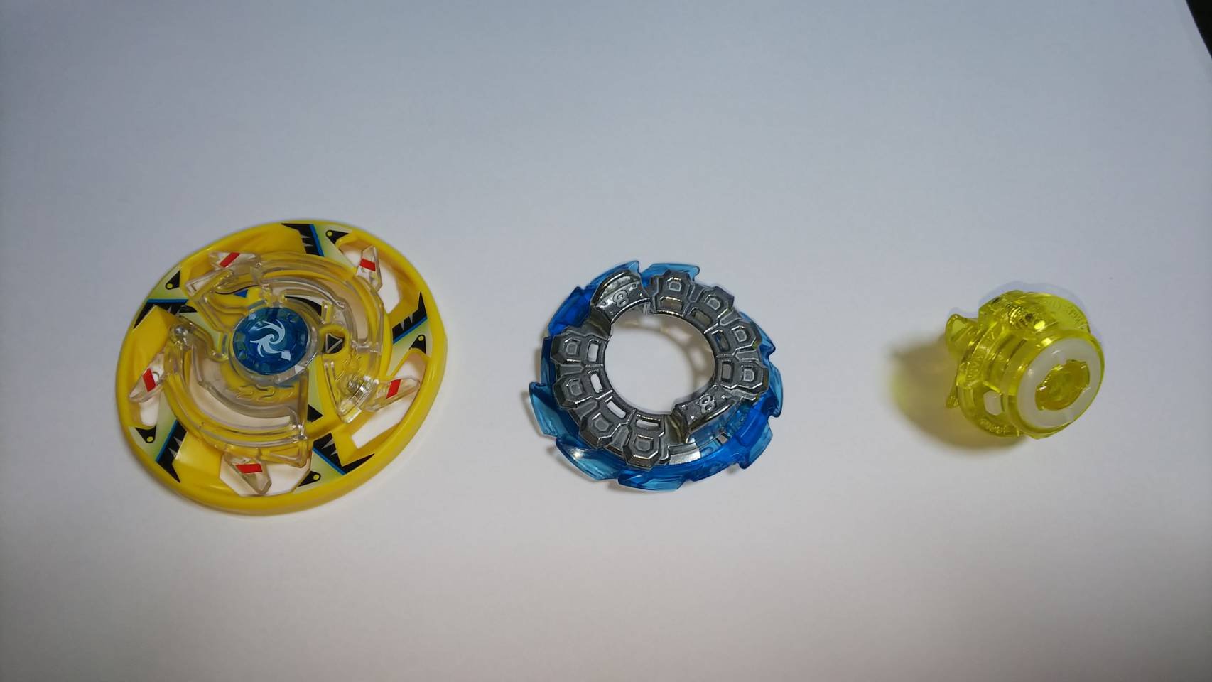 Amazon.co.jp: ベイブレードバースト マキシマムガルーダ.8F.Fl (B-87