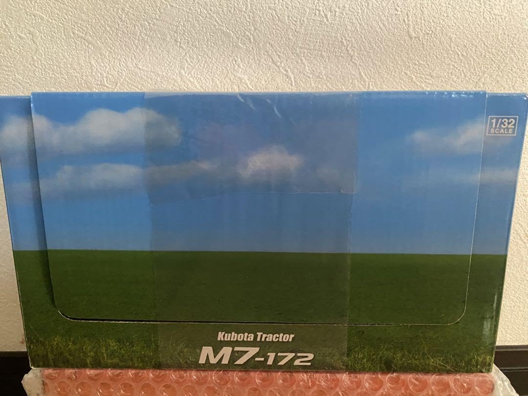 Amazon.co.jp: クボタトラクターM7-172ミニチュア ジオラマ仕様 : おもちゃ