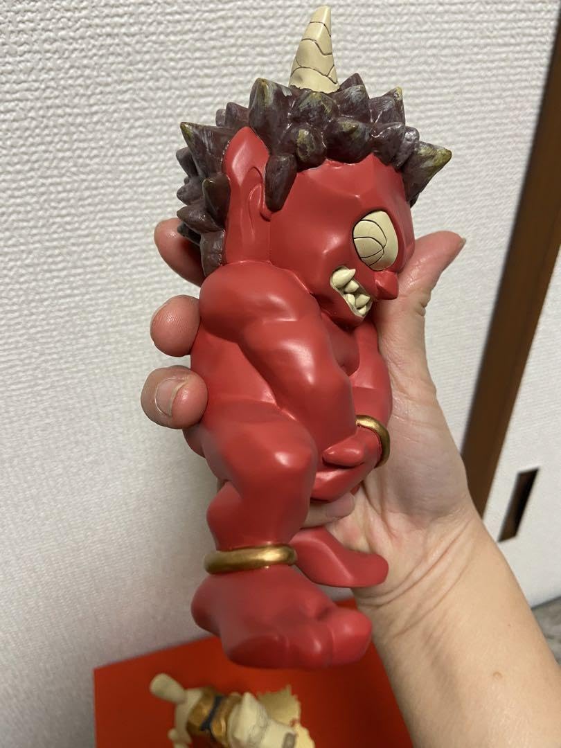 Amazon.co.jp: 真作 瀧下和之「赤鬼」 フィギュア 限定350体 犬と鬼