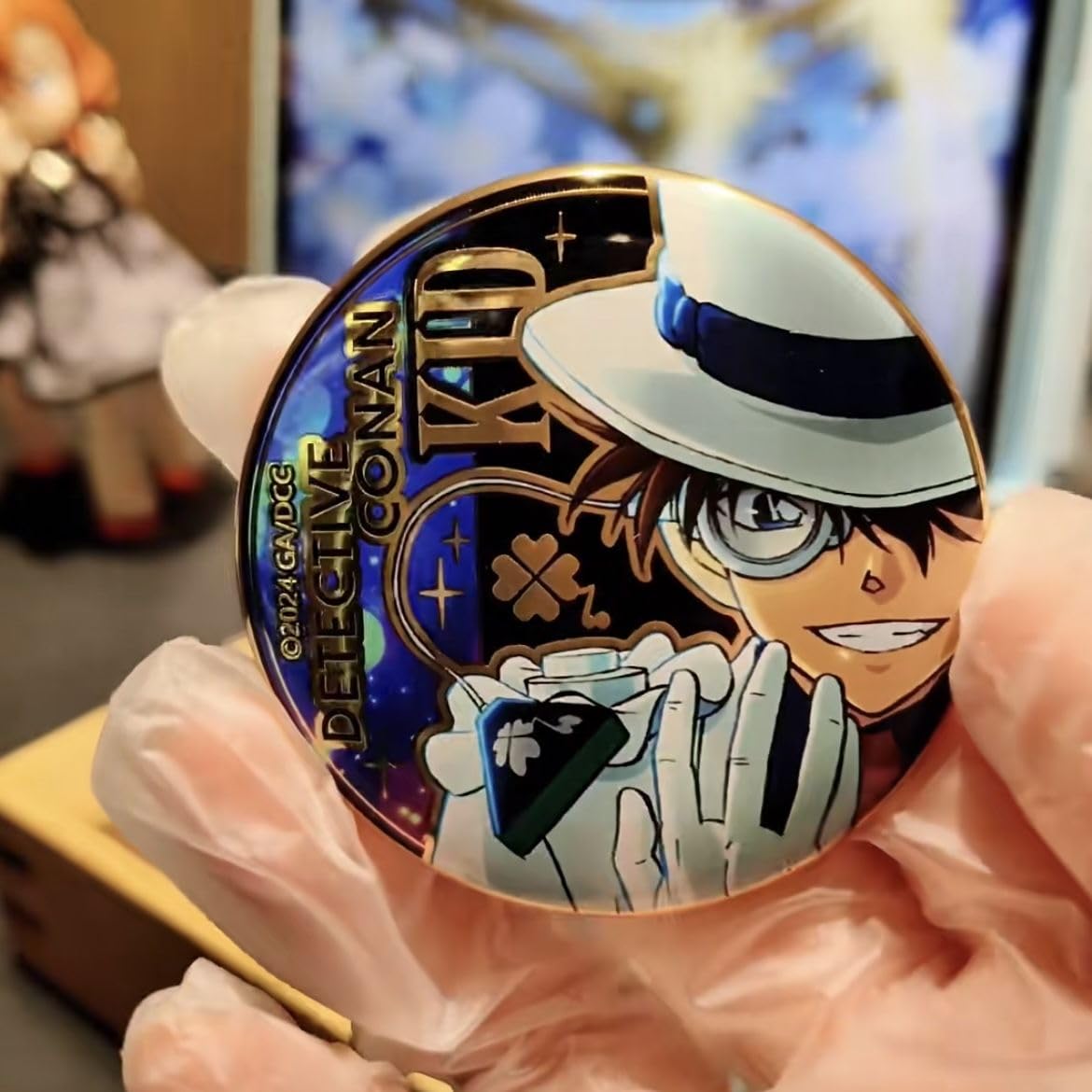 Amazon | 缶バッジ 75mm 怪盗キッド 黒羽 快斗 名探偵コナン