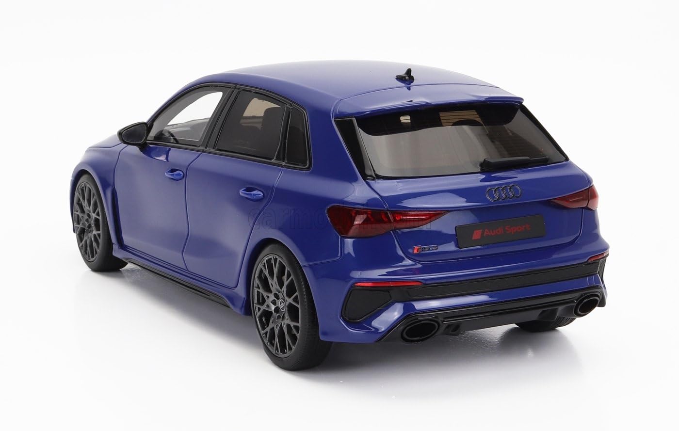 Amazon.co.jp: ミニカー 1/18 アウディ A3 RS3 GT-SPIRIT 1/18 A3 RS3