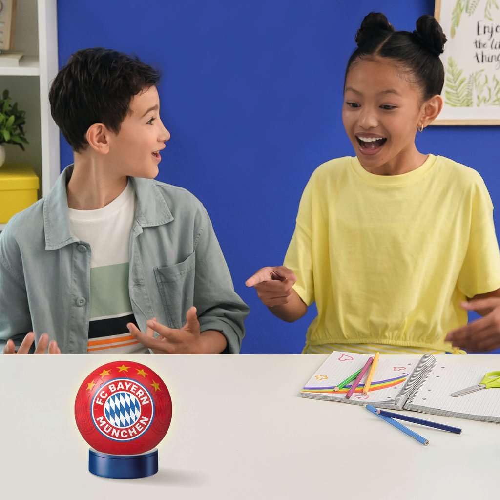 Amazon.com: Ravensburger FC Bayern Munich Puzzle 3D/Night Light