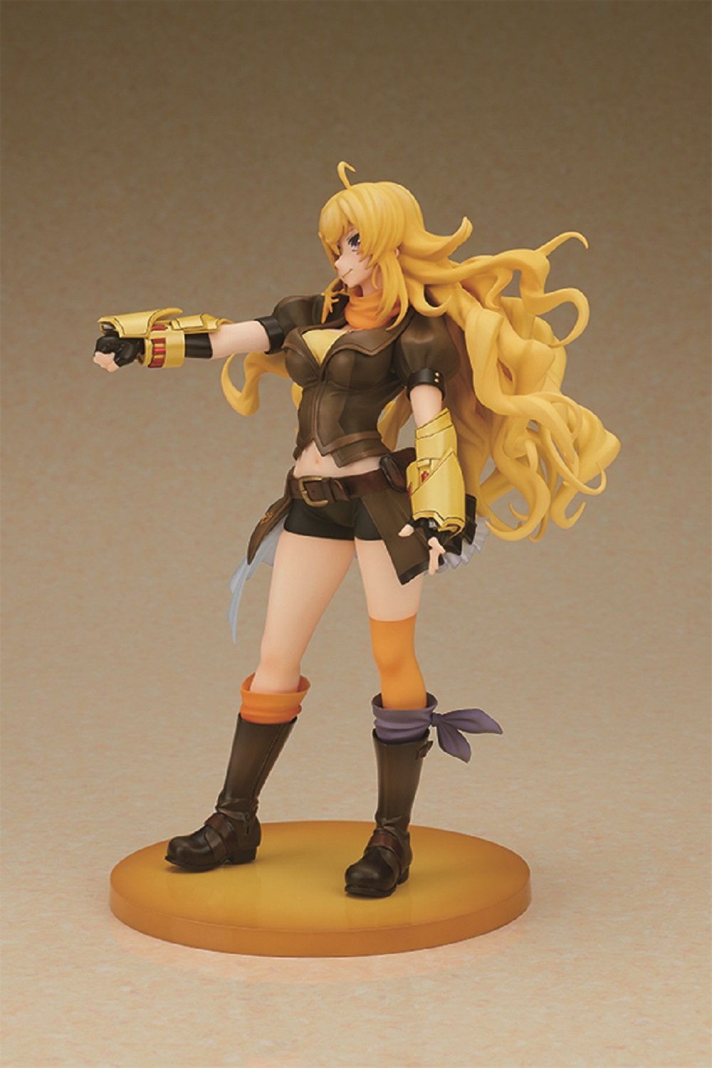 Amazon | ｢RWBY｣ ヤン・シャオロン 約230mm PVC＆ABS 塗装済み完成品