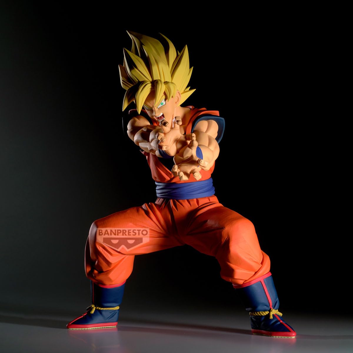 Amazon.com: Banpresto - Dragon Ball Z - Son Goku II Grandista