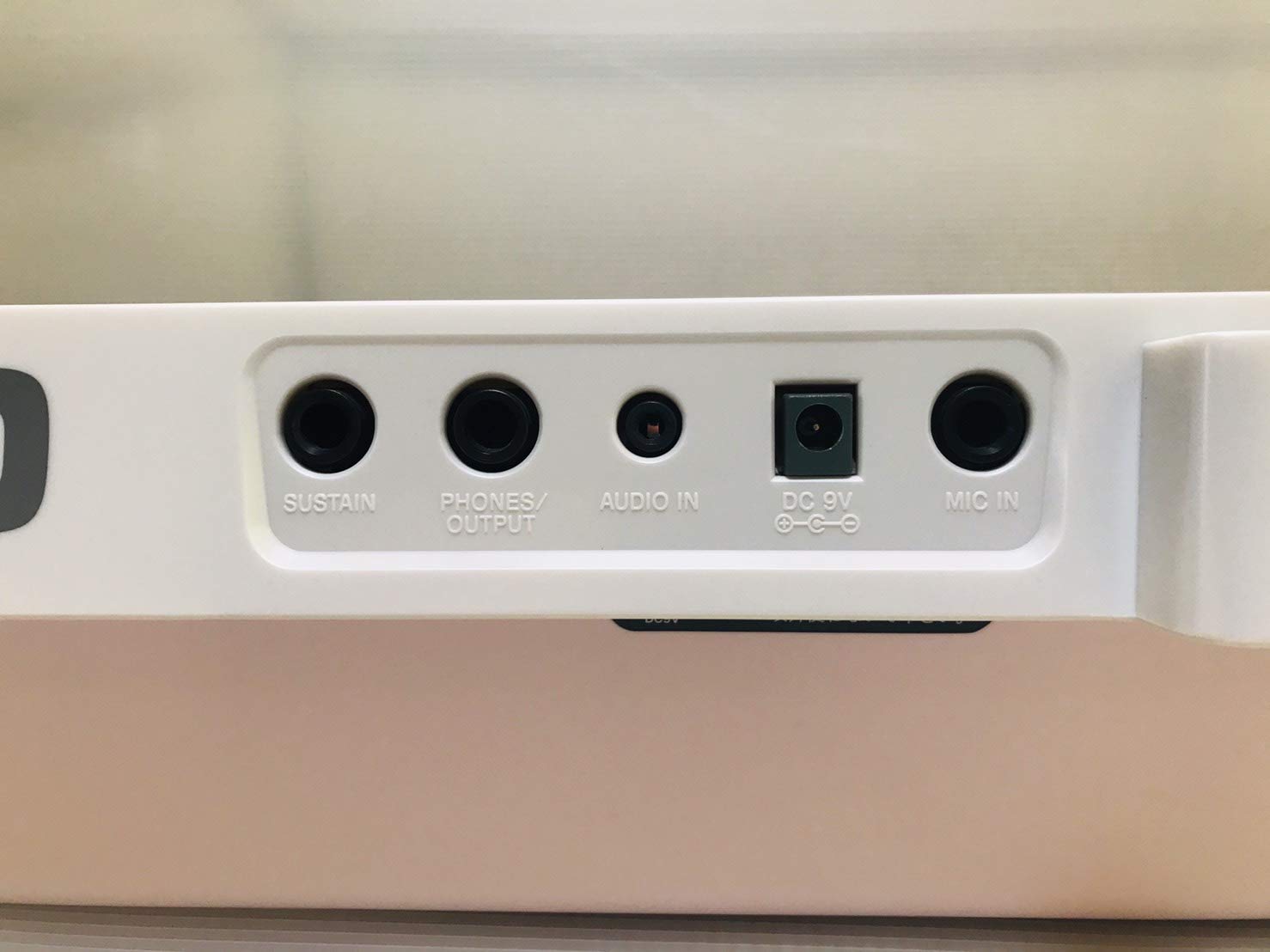 Amazon.co.jp: CASIO 光ナビゲーションキーボード(61鍵盤) LK-105 LK