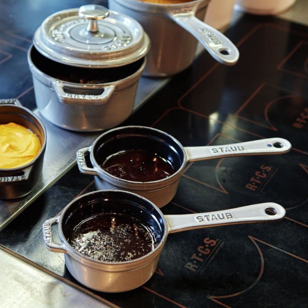 Amazon｜ストウブ(Staub) 「 スモール ソースパン グレー 10cm 」 片手