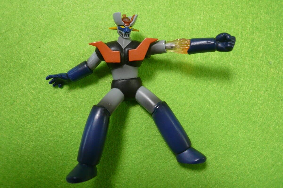 Amazon.co.jp: 【希少・完成品】マジンガーZ フィギュア ロケット