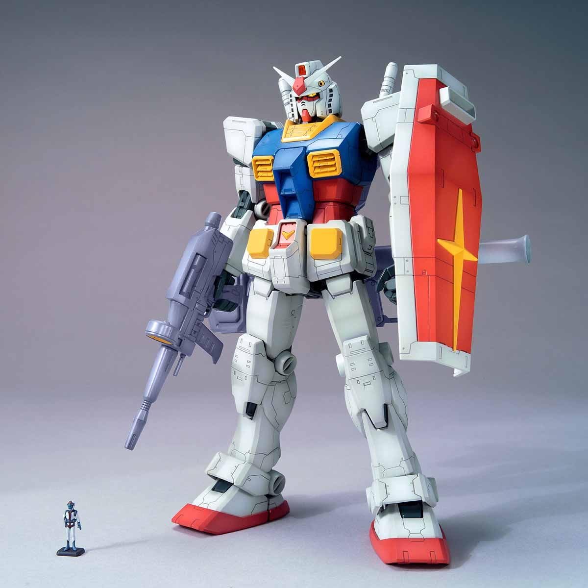 Amazon | MG 1/100 RX-78-2 ガンダム Ver.ONE YEAR WAR 0079