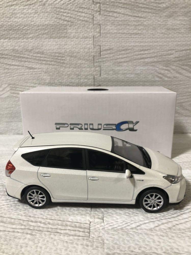 Amazon | 1/30 トヨタ プリウスα PRIUS α 後期 非売品 カラーサンプル