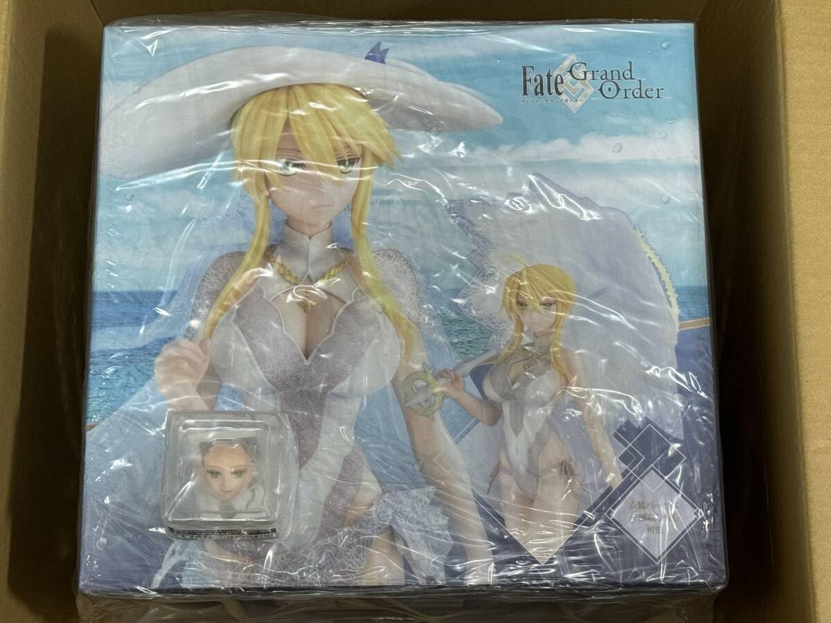 Amazon.co.jp: アルトリア・ペンドラゴン ルーラー 水着獅子王 FGO