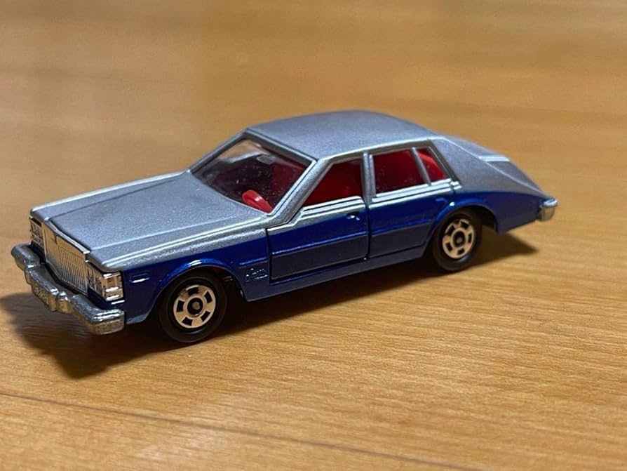 Amazon | トミカ キャデラックセビル X5IG | ミニカー・ダイキャスト