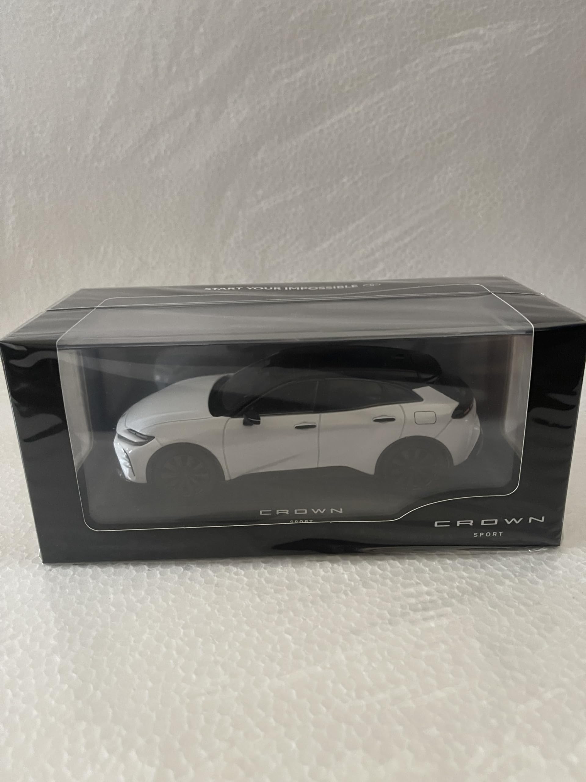 Amazon.co.jp: 1/30 トヨタ 新型クラウンスポーツ カラーサンプル