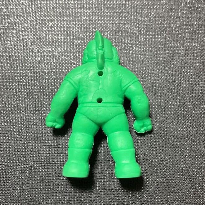 Amazon.co.jp: キン消し パチ消し キン肉大王 緑 背中に穴シリーズ