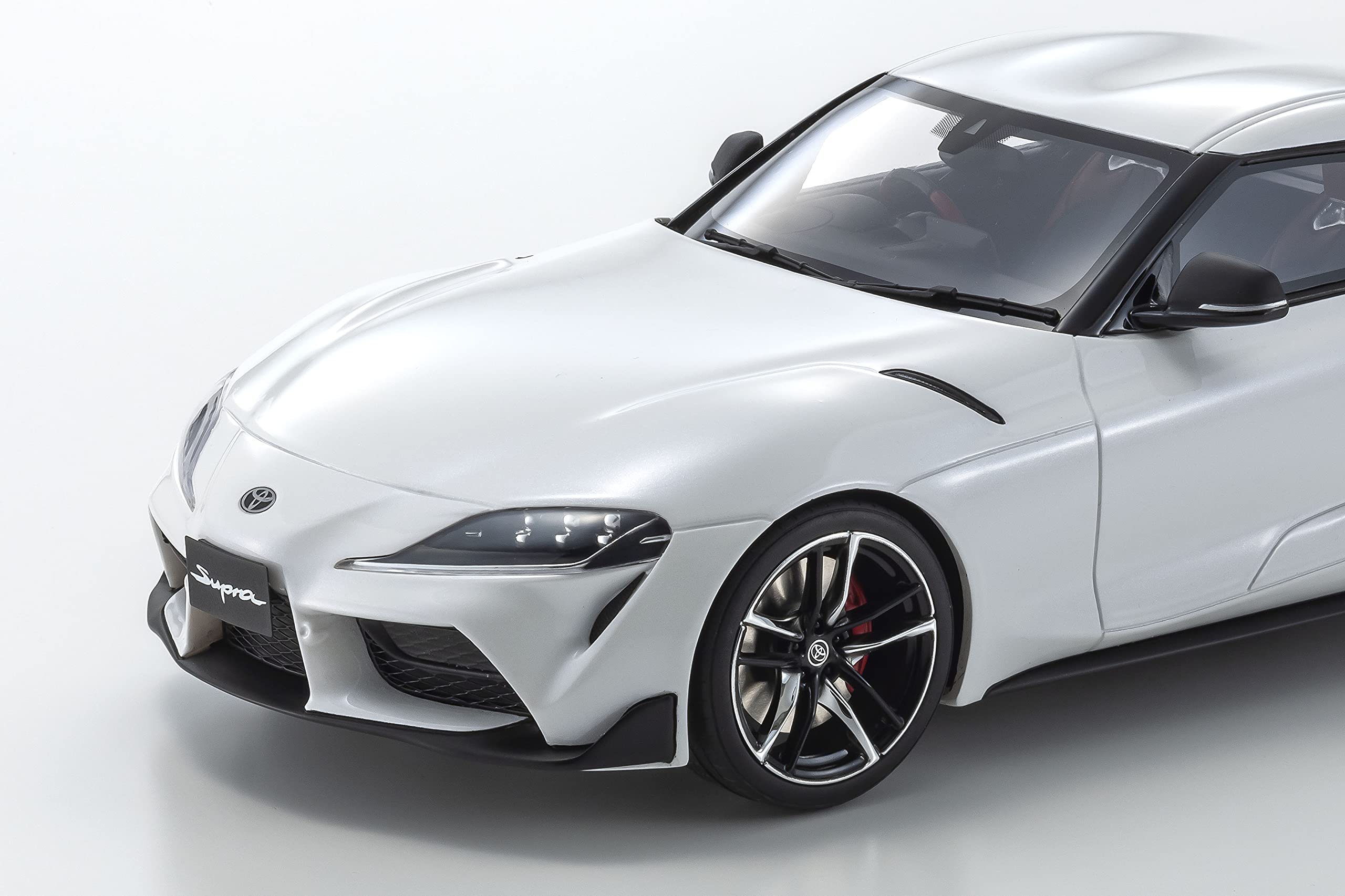 Amazon | samurai 1/18 トヨタ GR スープラ ホワイト 完成品