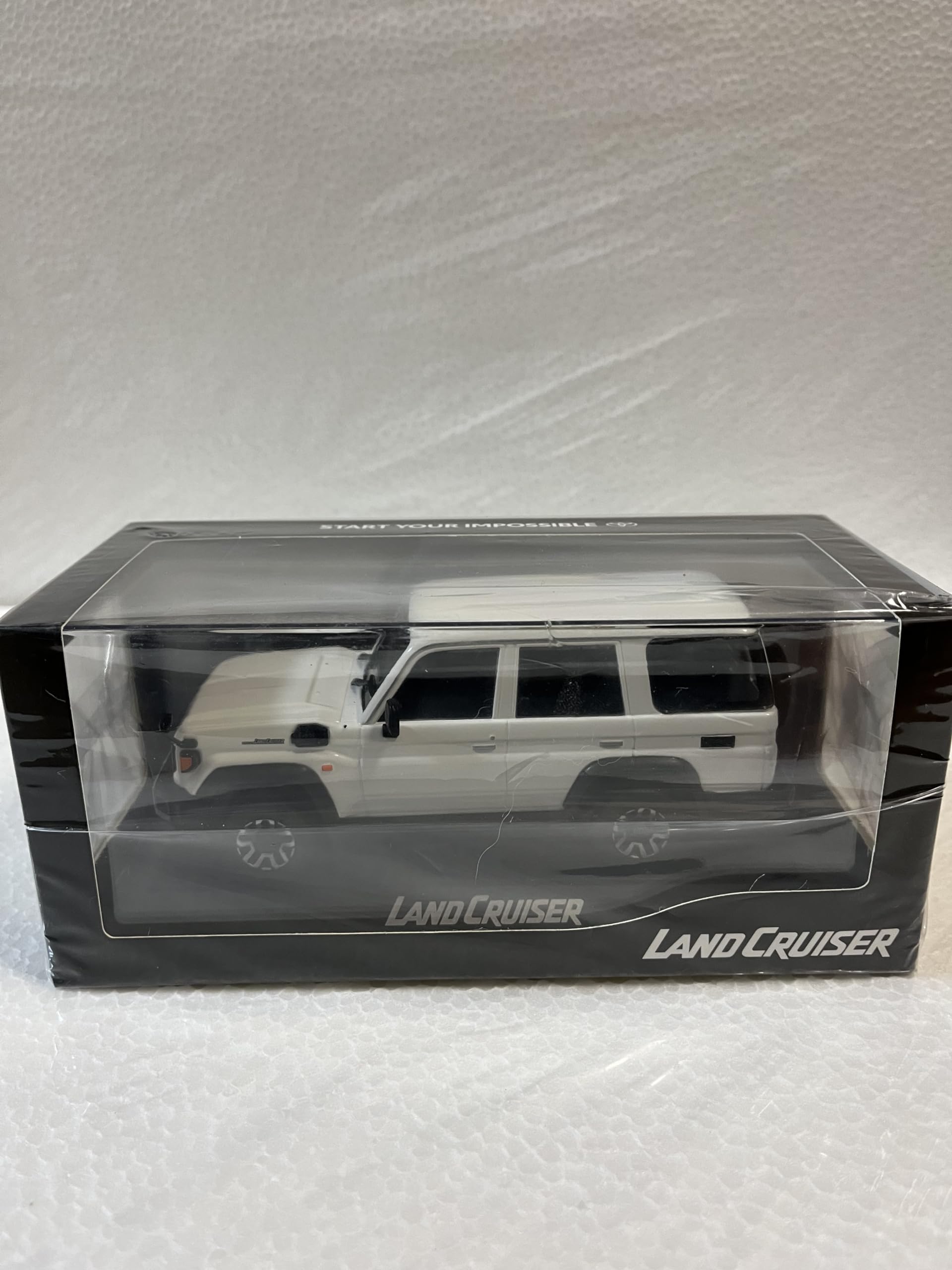 Amazon.co.jp: 1/30 新型ランクル70 ランドクルーザー70 カラー