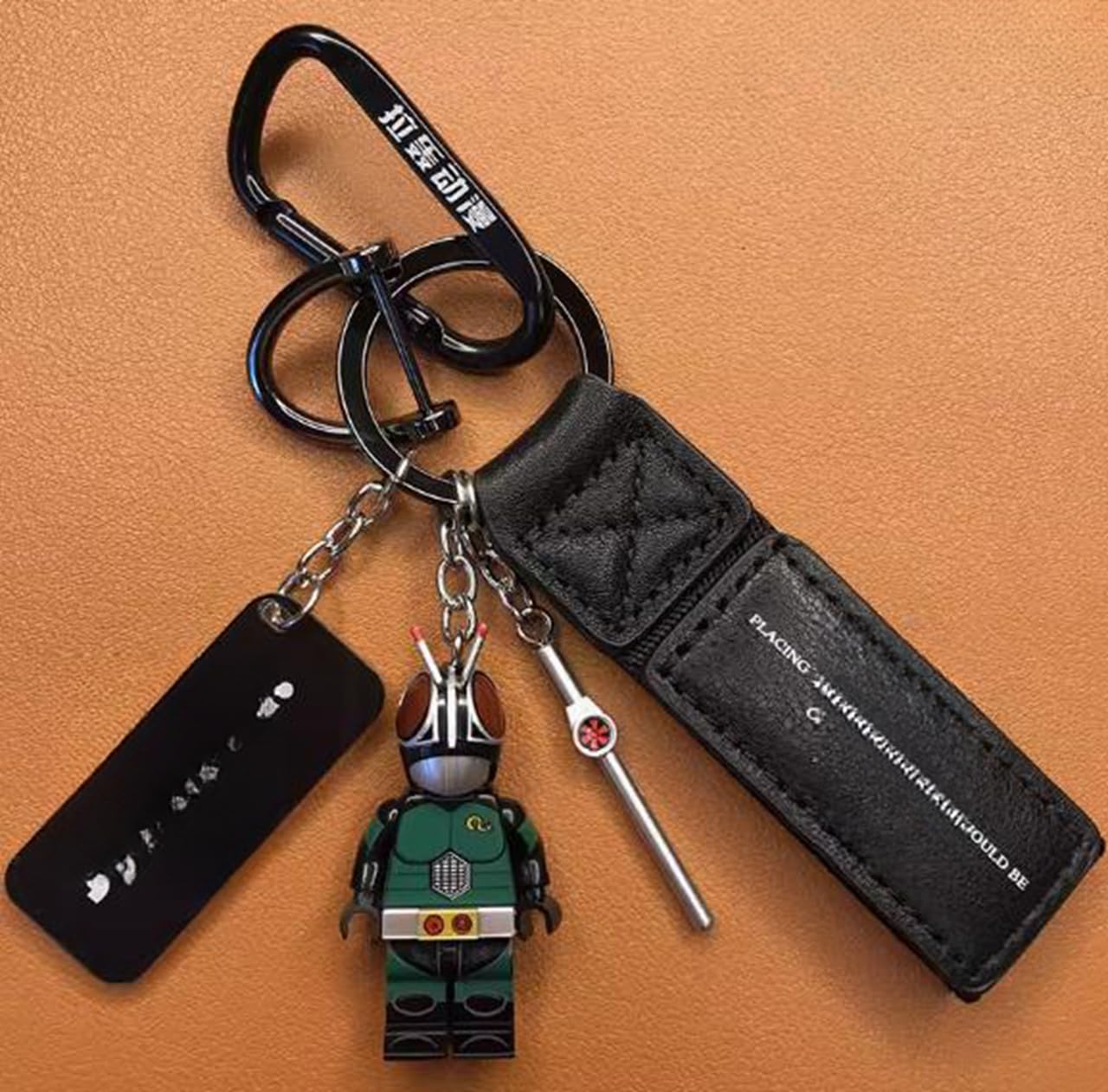 Amazon.co.jp: 仮面ライダーBLACK RX キーホルダー 仮面ライダー