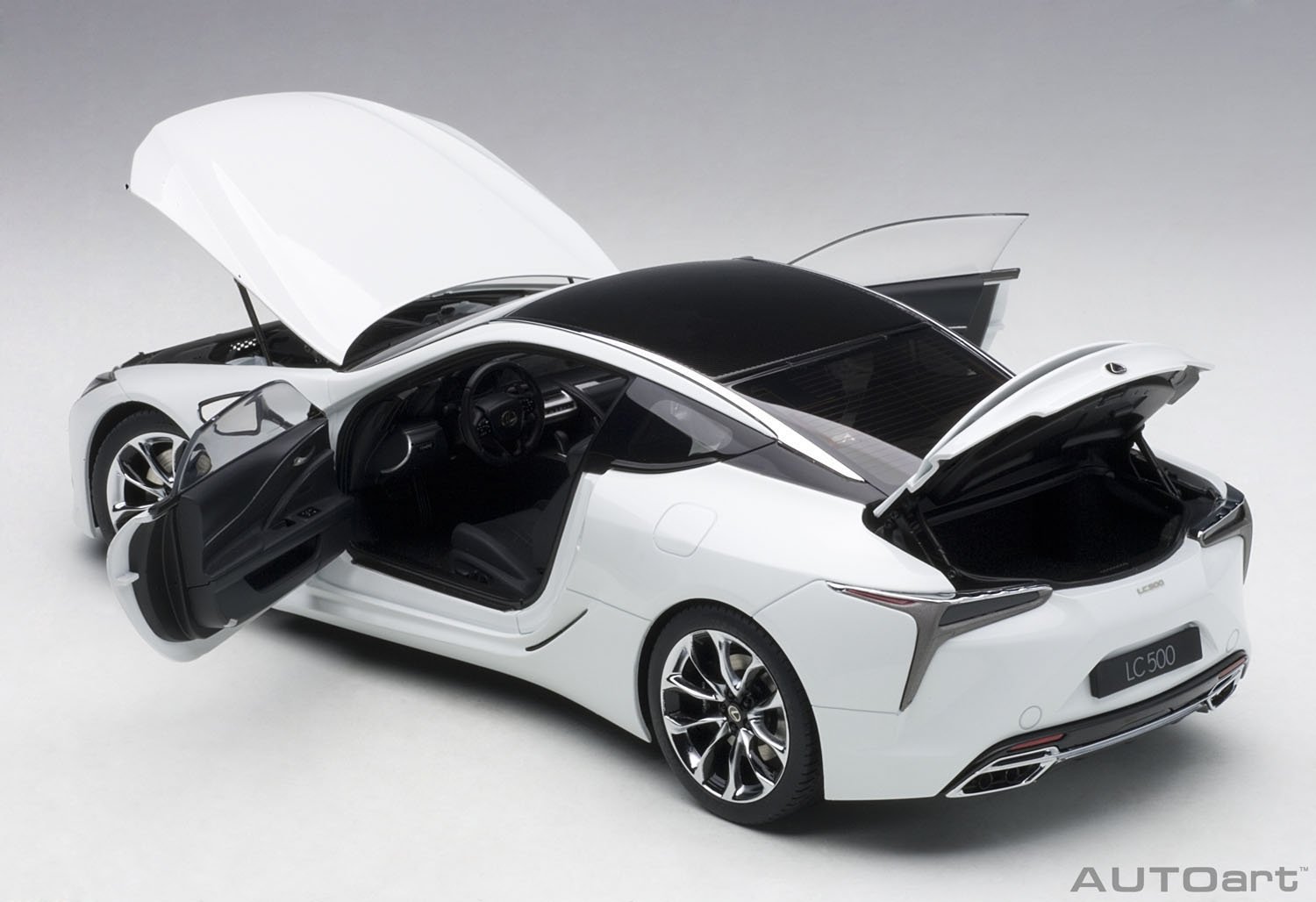 Amazon | AUTOart 1/18 レクサス LC500 メタリック・ホワイト