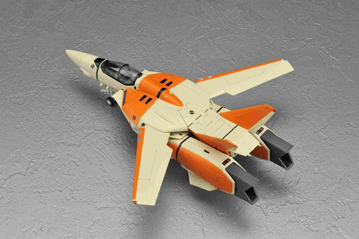 Amazon.co.jp: 1/60 超時空要塞マクロス 完全変形 VF-1D : ホビー