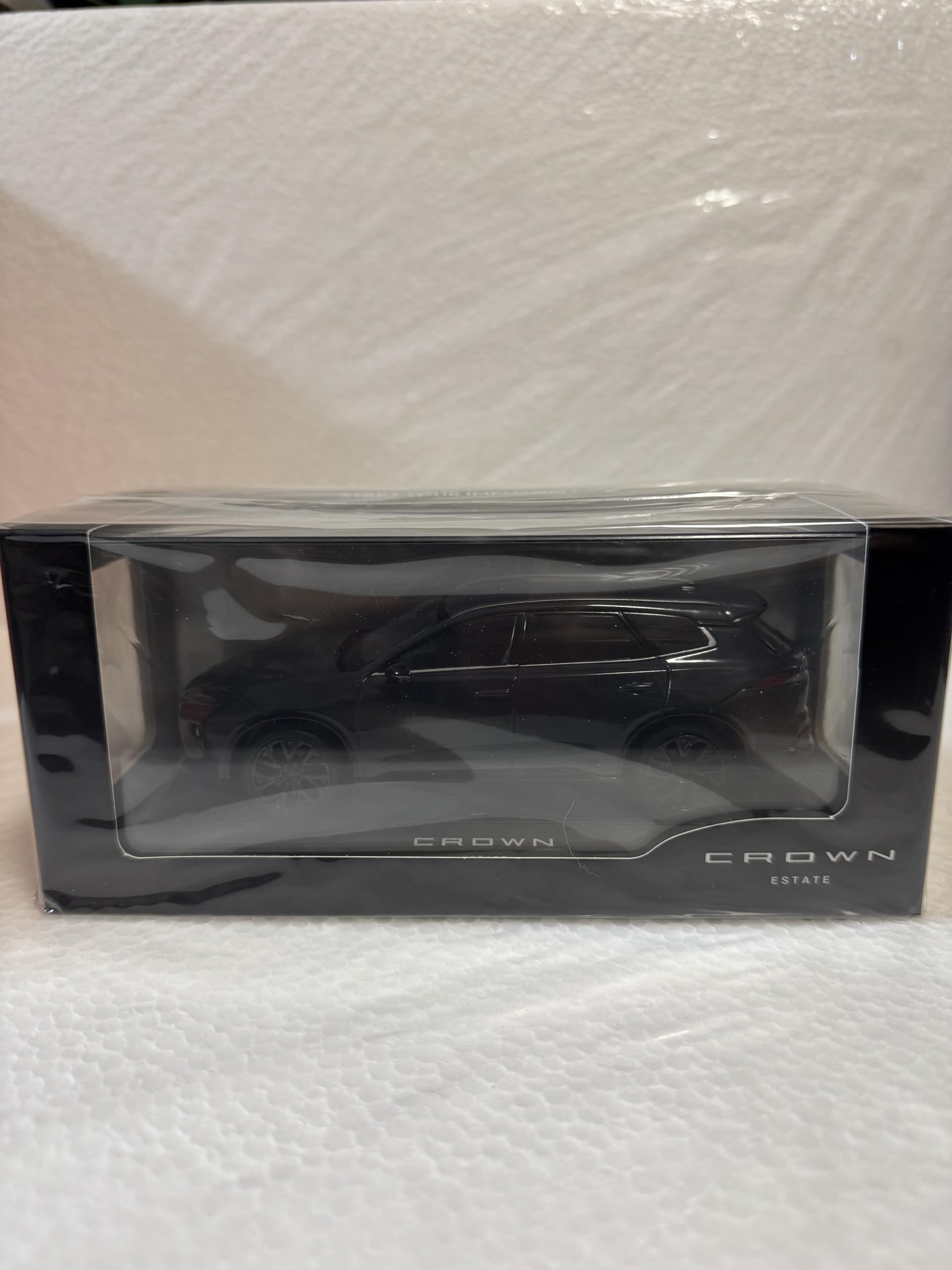 Amazon.co.jp: 1/30 トヨタ 新型クラウンエステート HEV カラー