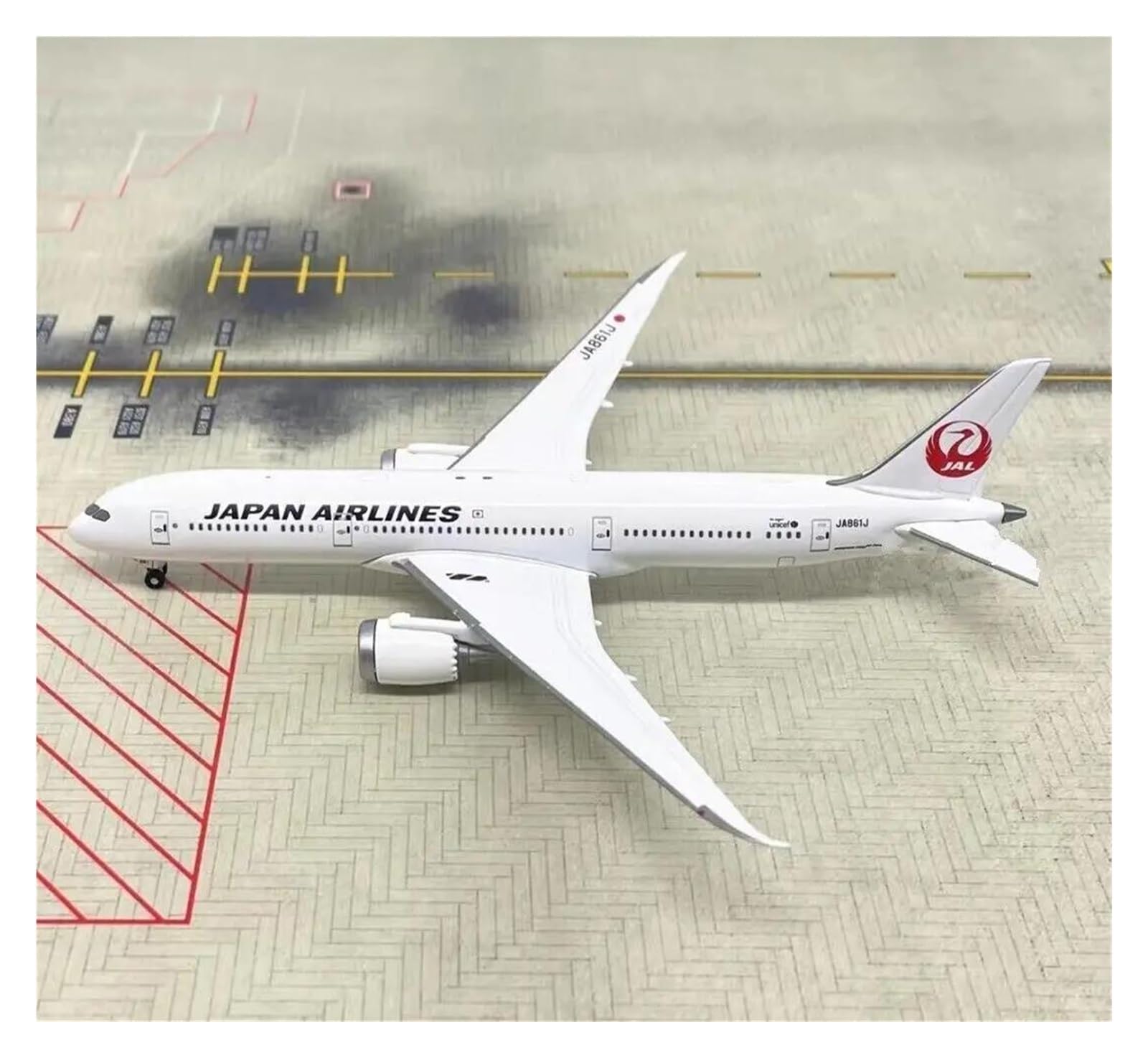 Amazon.co.jp: 飛行機模型飛行機おもちゃの飛行機模型 1/400 B787-9