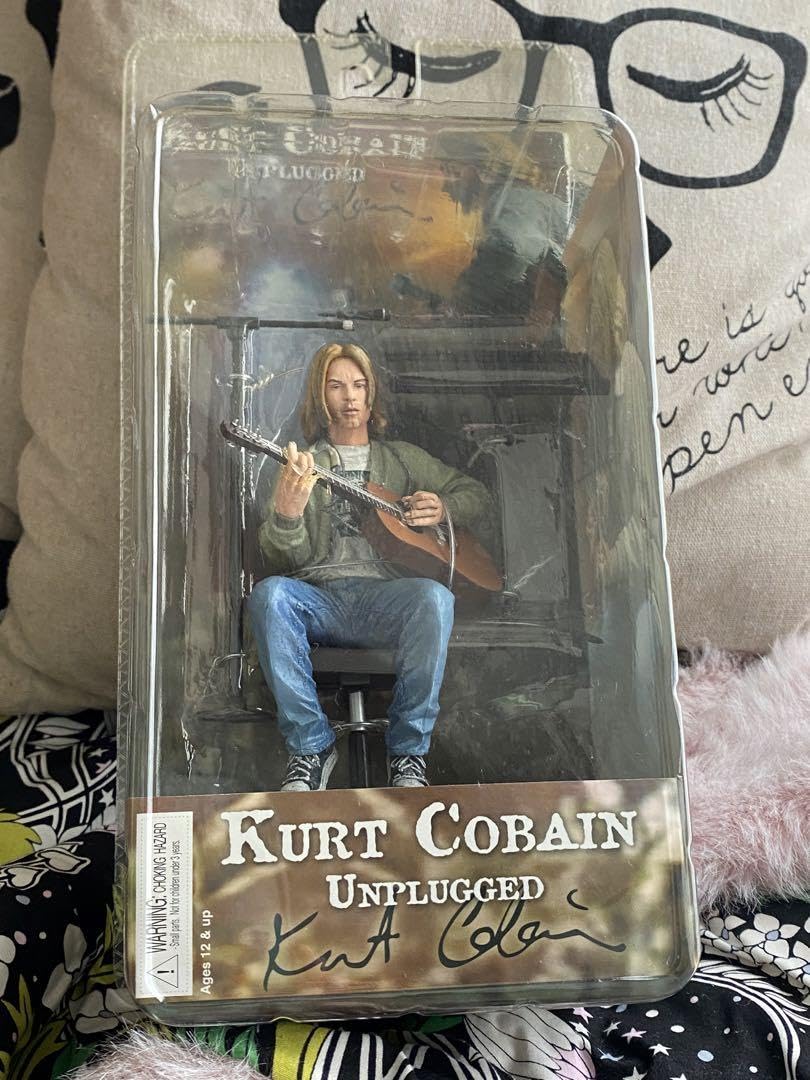 ネカNeca カートコバーンKurt Cobain 18センチ