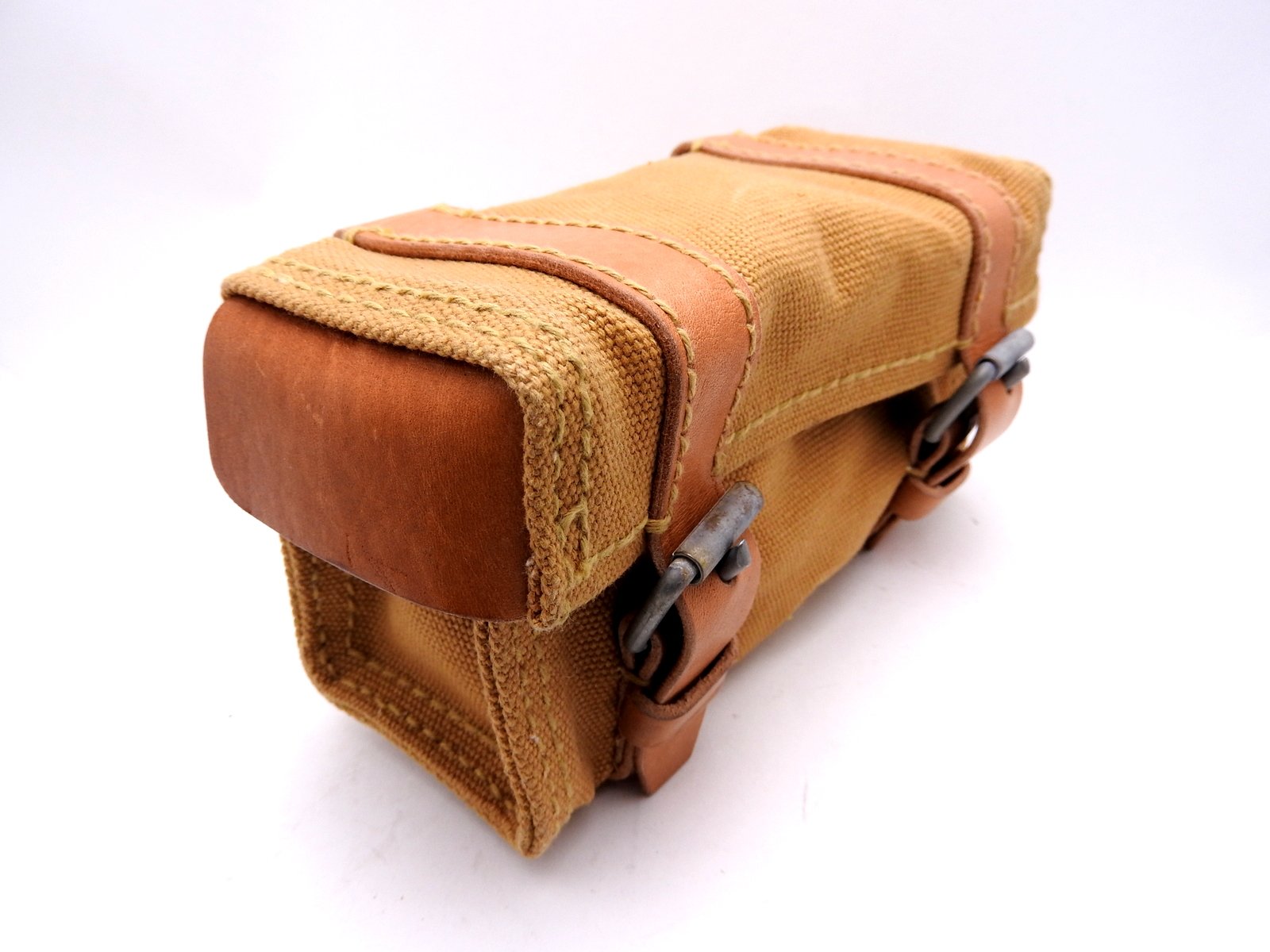 Amazon | 日本軍 十一年式軽機関銃用 前盒 弾薬嚢 完璧 複製品