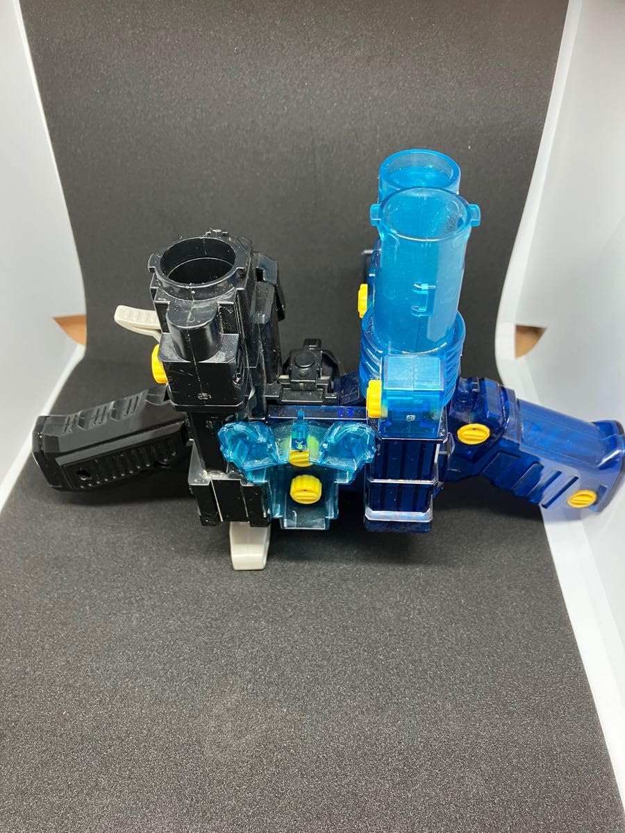 Amazon.co.jp: 限定品 ビーダマン ストライカージェミニ、ハンマー