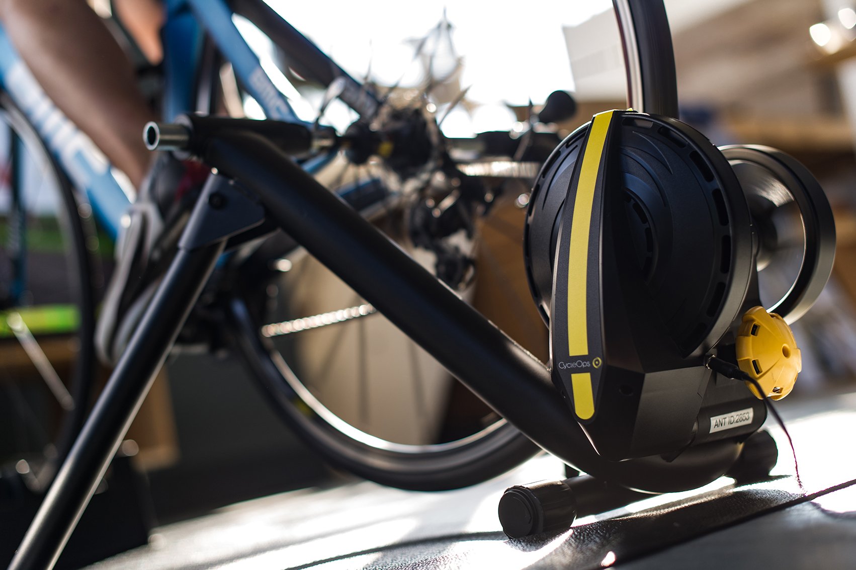 Amazon | CycleOps(サイクルオプス) 家トレ Zwift対応サイクルスマート