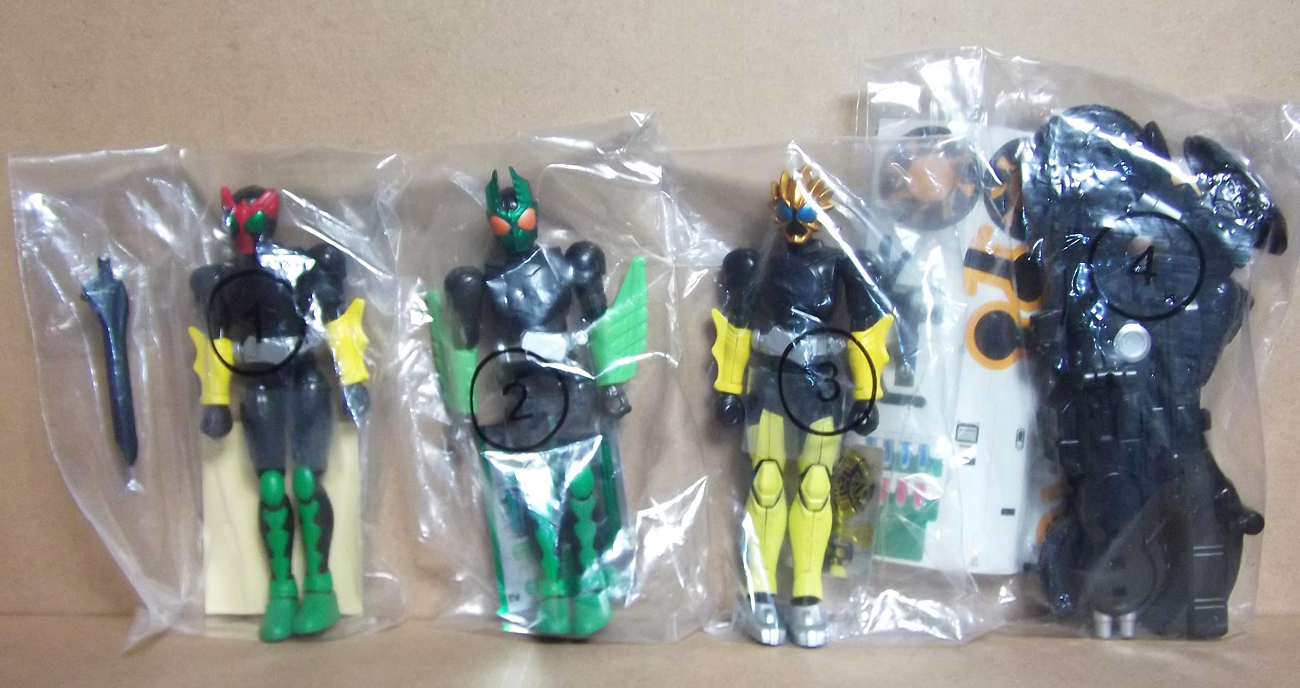 Amazon.co.jp: 仮面ライダーオーズ コンボチェンジオーズ 1～3弾全13種