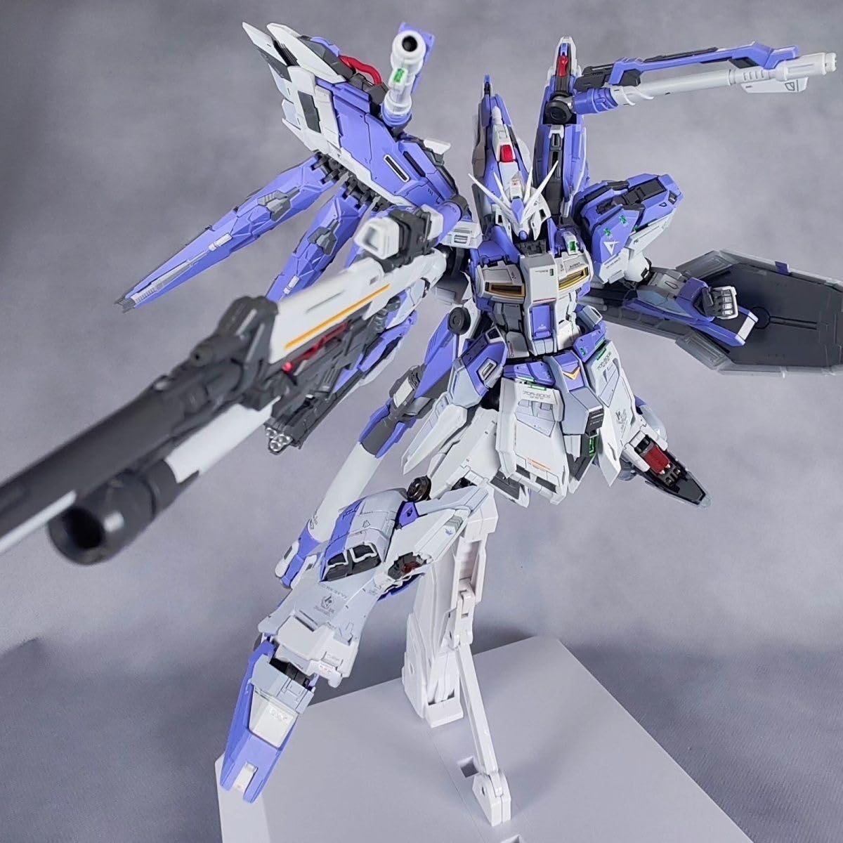 Amazon | V-TIGER 1/100 MG VT-01 Hi-νガンダム YujiaoLand仕様 メタル