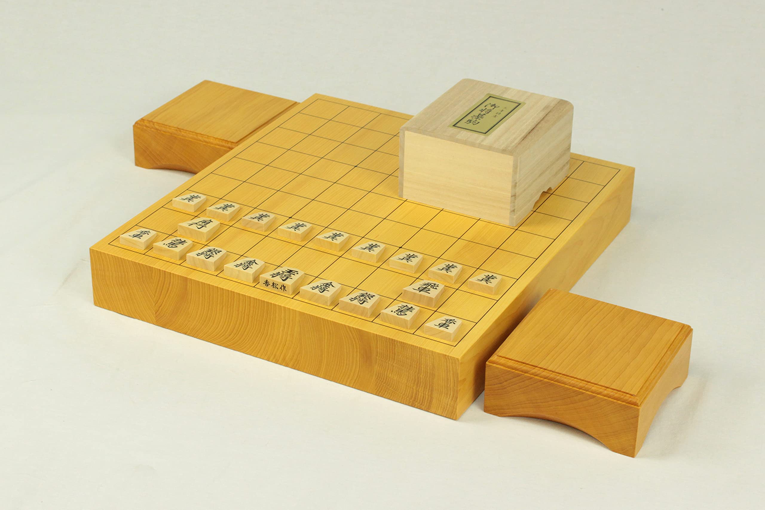 Amazon | 【日本産本榧】卓上将棋盤20号(2寸)セット（本つげ特上彫将棋