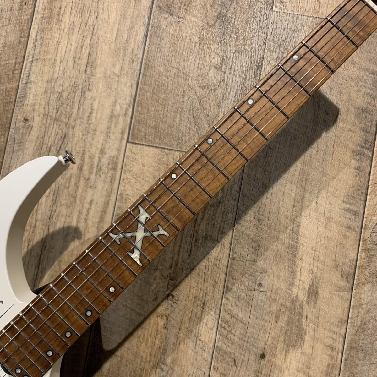 Amazon | Legator 10th Anniversary G6XA 日本製 ヘッドレスエレキ