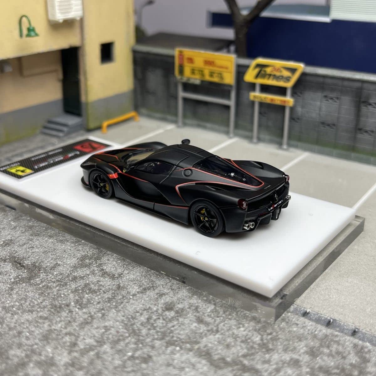 Amazon | 1/64 DMH ラフェラーリ Laferrari 黒 | ミニカー・ダイ
