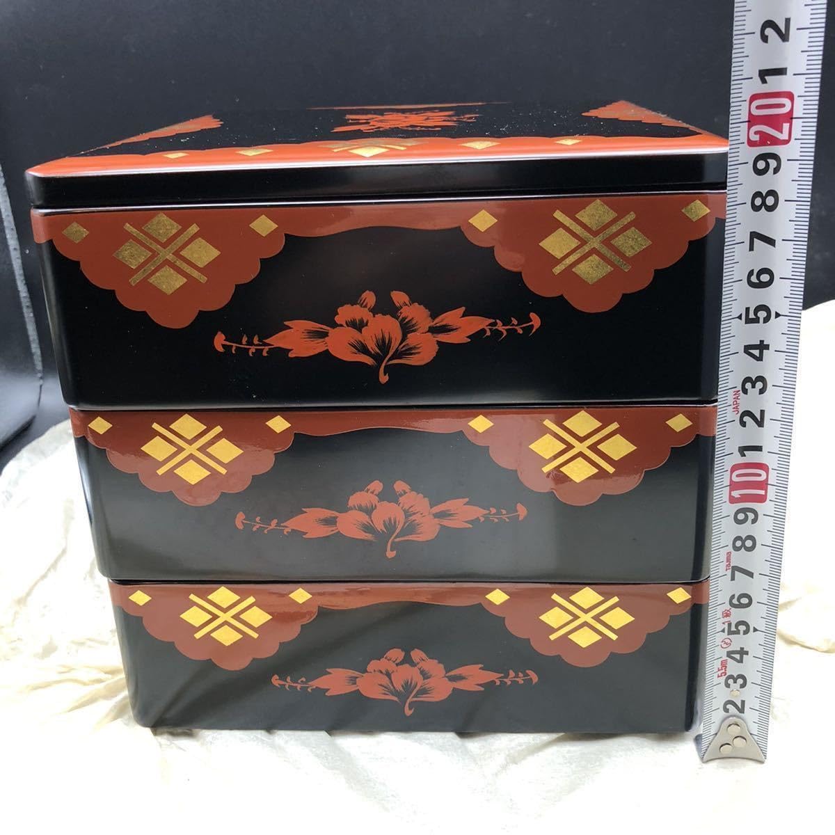 Amazon.co.jp: 三段重箱 牡丹 秀衡塗 沈金 金箔 天然漆器 岩手県伝統